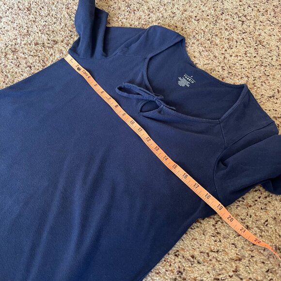 Torrid Navy Blue Short Sleeve Tee with Tie Neckline. Size 2 - Picture 3 of 7